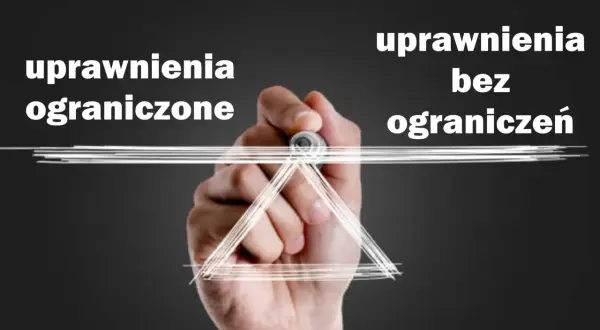 Rysowanie symbolu nieskończoności, symbolizującego uprawnienia budowlane bez ograniczeń.